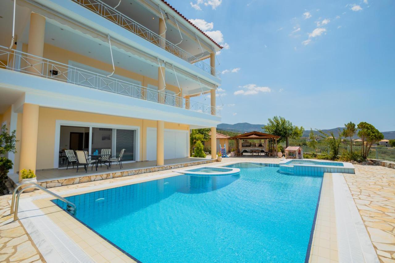 Cleopatra'S House Apartment Kalamata Exterior photo